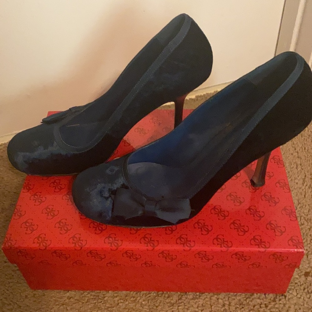 Beautiful Blue - Picture 3 of 4